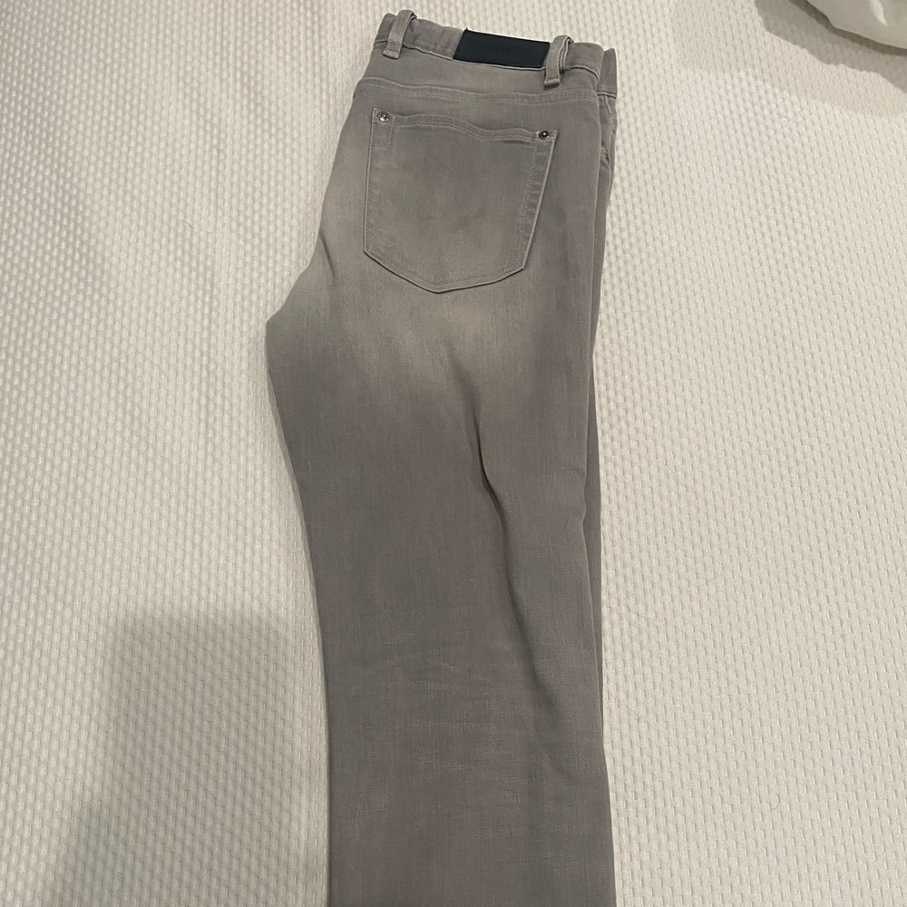 Hugo Boss - Picture 6 of 9